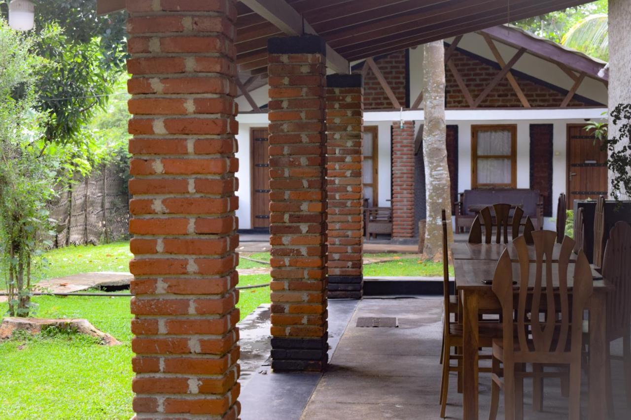 Green Cottage Anuradhapura Exteriör bild