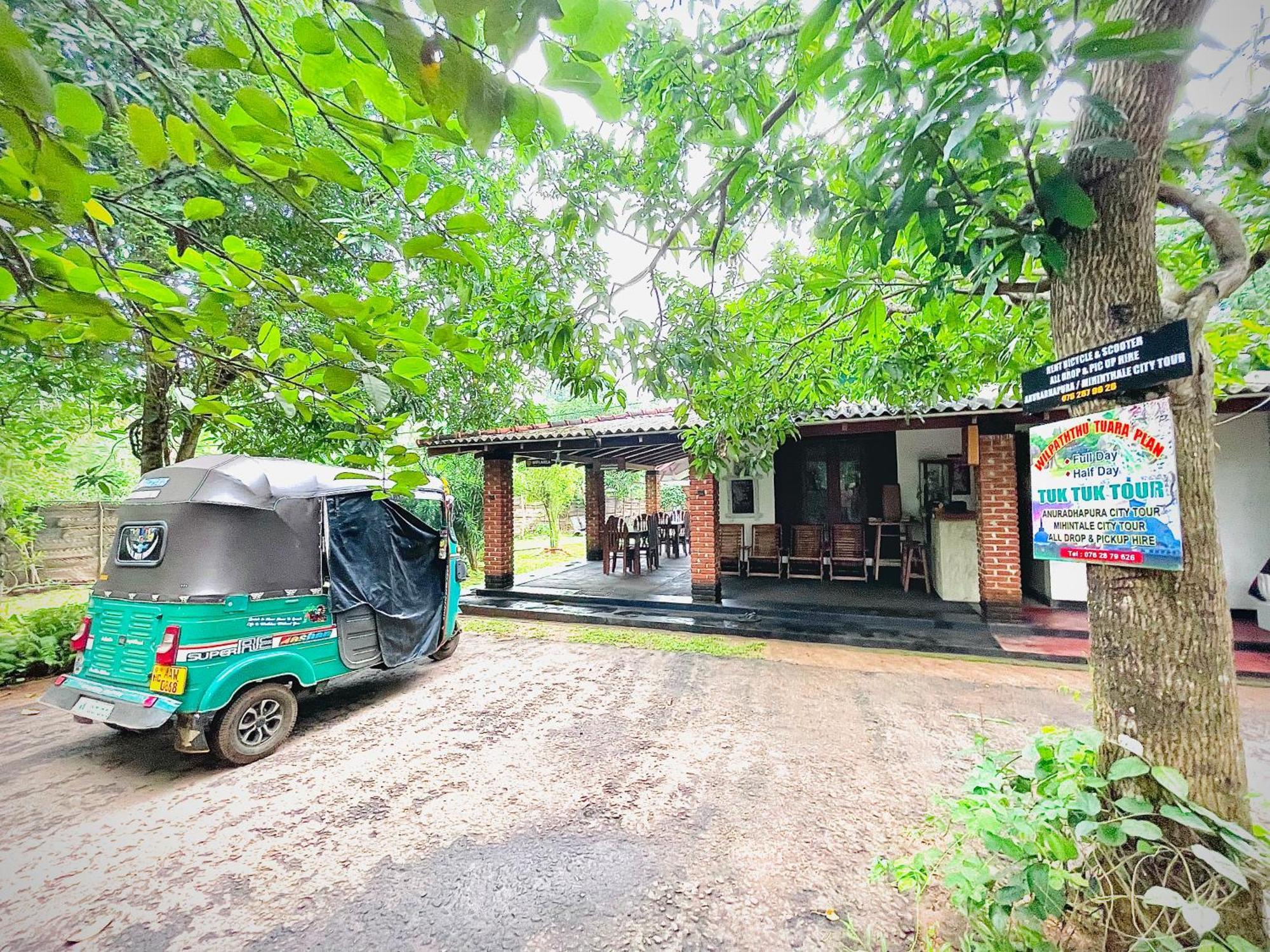 Green Cottage Anuradhapura Exteriör bild