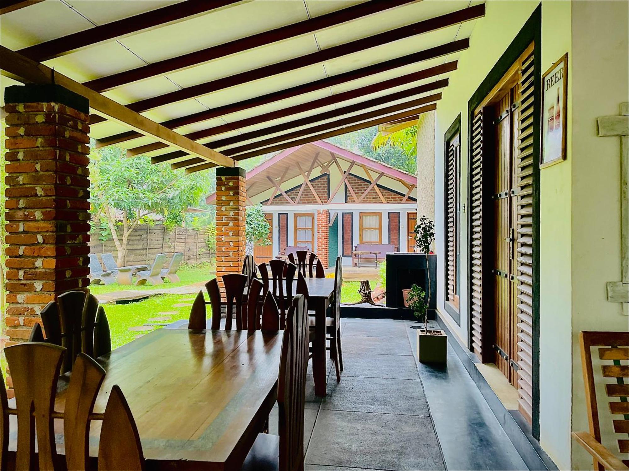 Green Cottage Anuradhapura Exteriör bild